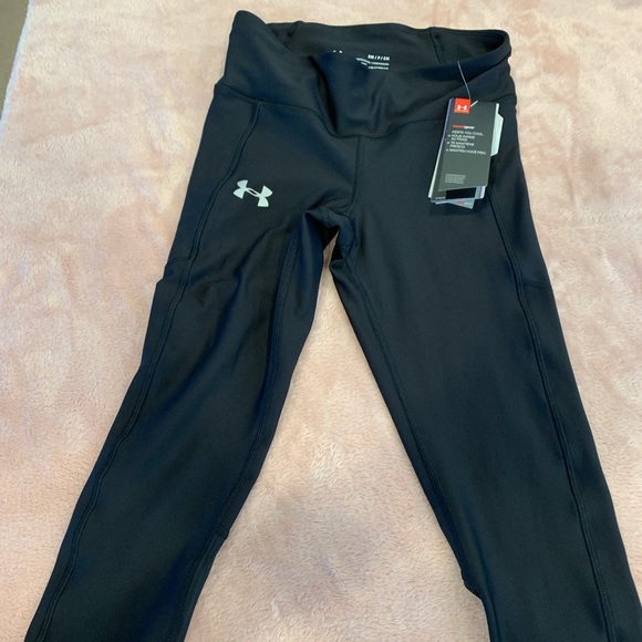New! Under Armour Heat Gear Workout Capris - Picture 1 of 8